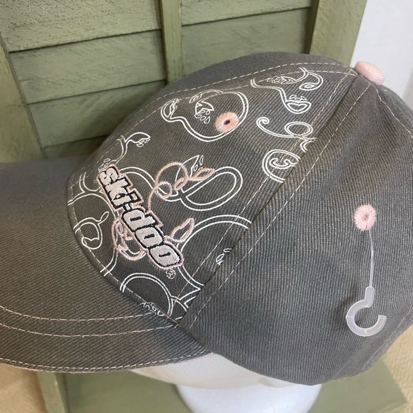 SOLD! Ski-doo Women’s Baseball Cap, Color: grey with pink/white embroidery, NWOT - Picture 3 of 12